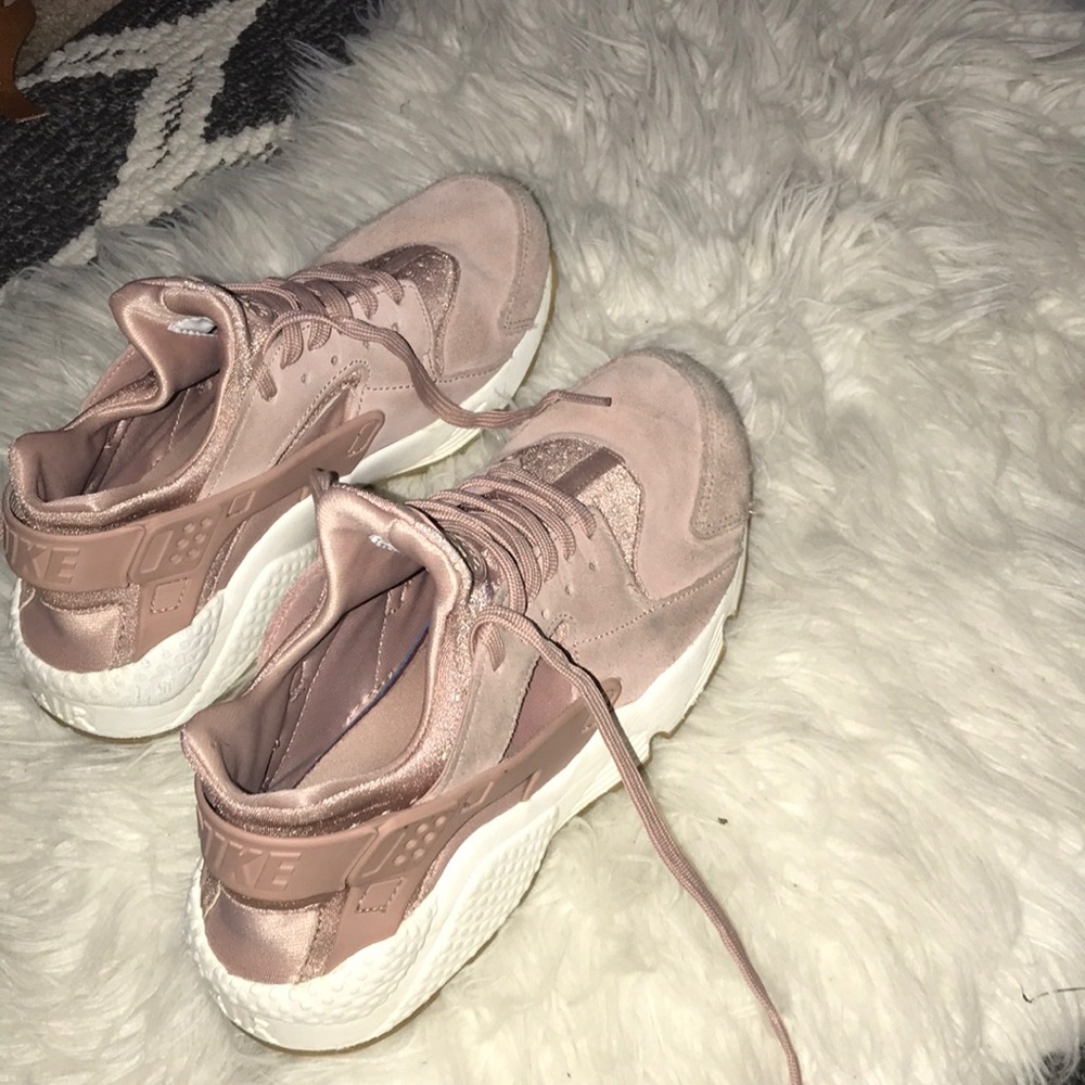pink suede nike huaraches